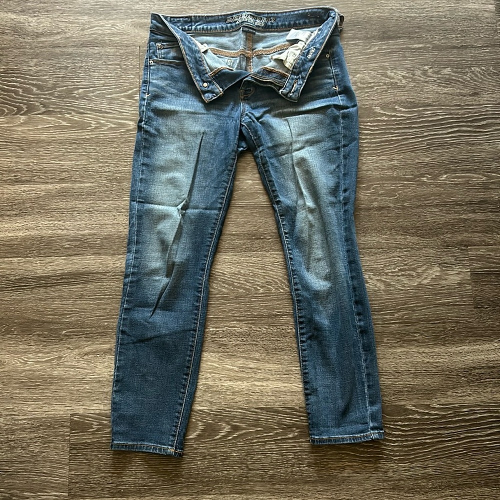 American Eagle skinny jeans